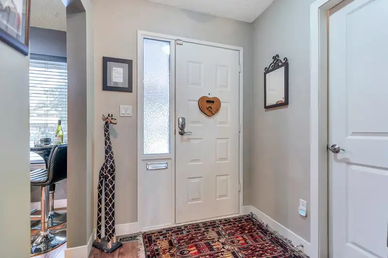 1801 LILAC DRIVE - photo 2 of 40