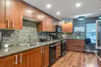 1801 LILAC DRIVE - thumbnail 5