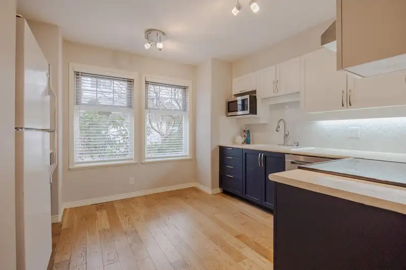 16 15432 16A AVENUE - photo 4 of 25
