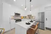406 3465 146A STREET - thumbnail 2