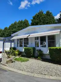 105 2062 KING GEORGE HIGHWAY - thumbnail 1
