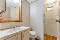 105 2062 KING GEORGE HIGHWAY - thumbnail 11