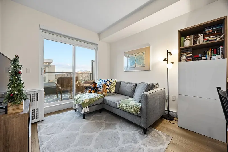 506 7920 206 STREET - photo 1 of 19