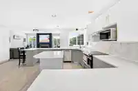 1065 KING GEORGE BOULEVARD - thumbnail 11