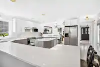1065 KING GEORGE BOULEVARD - thumbnail 16