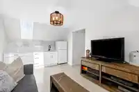 1065 KING GEORGE BOULEVARD - thumbnail 32