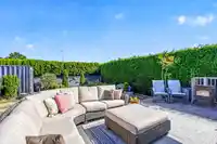 1065 KING GEORGE BOULEVARD - thumbnail 36