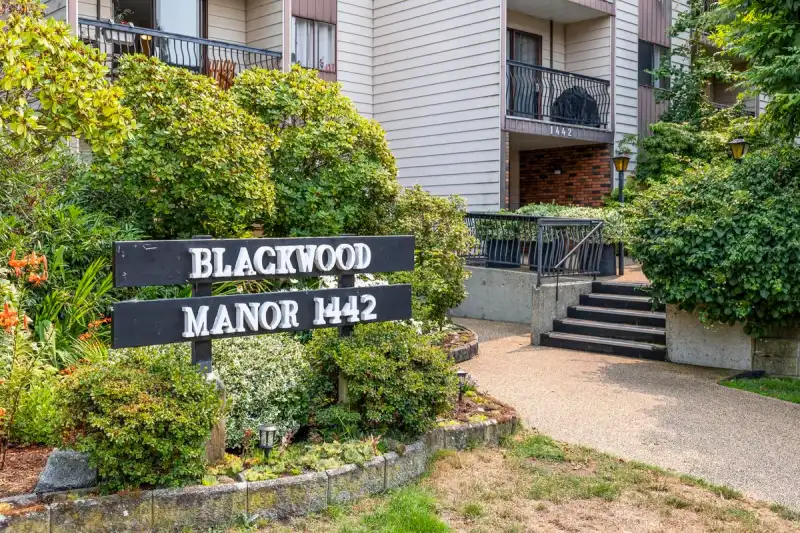 306 1442 BLACKWOOD STREET - photo 1 of 40