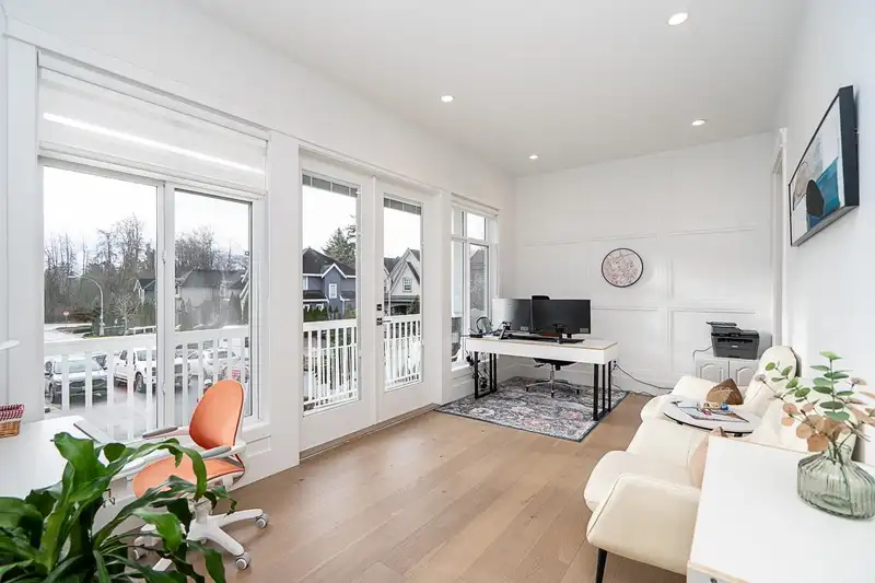 878 163A STREET - photo 3 of 29