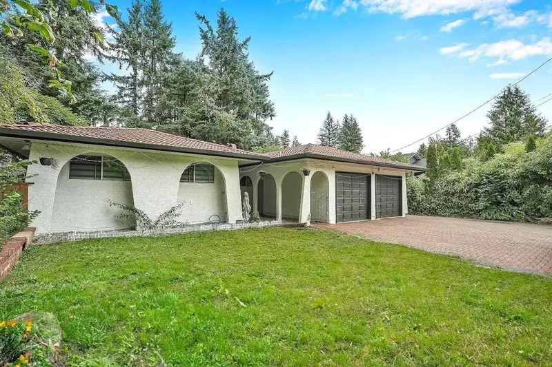 20225 40 AVENUE - photo 3 of 25