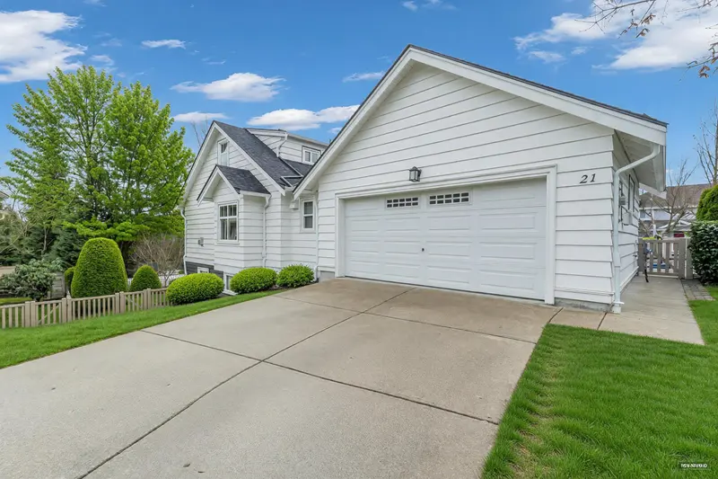 21 15188 62A AVENUE - photo 4 of 25