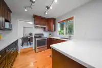 940 164A STREET - thumbnail 15