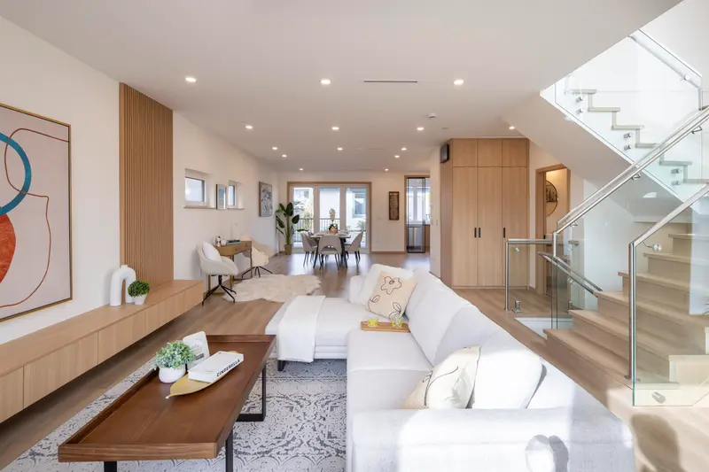 7 N HOWARD AVENUE - photo 3 of 25