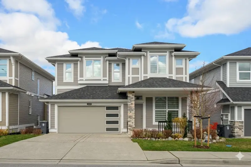 19655 74A AVENUE - photo 2 of 25