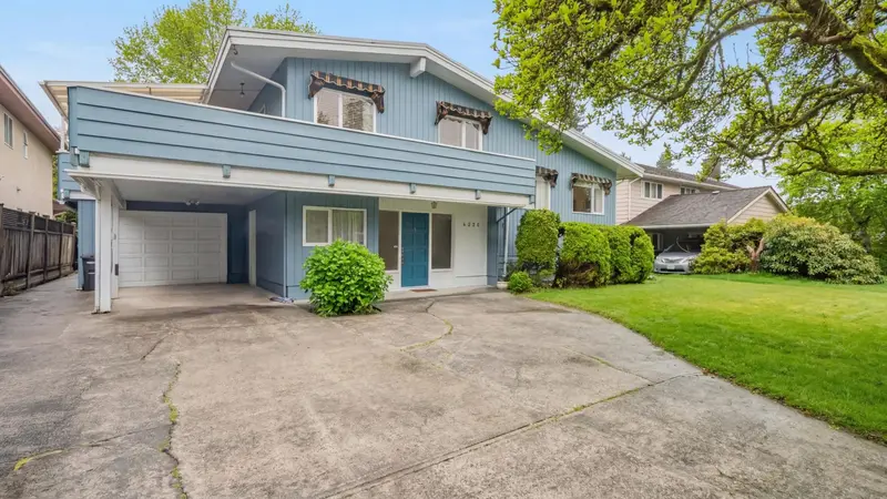 6220 CHATSWORTH ROAD - photo 2 of 25