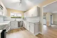 111 1520 VIDAL STREET - thumbnail 5
