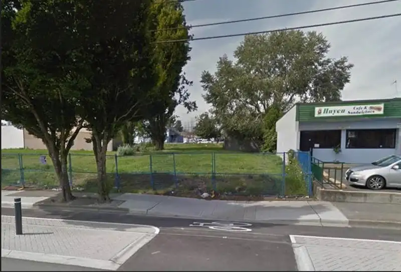 13535 105A AVENUE - photo 1 of 3