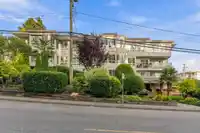 102 1322 MARTIN STREET - thumbnail 2