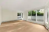 102 1322 MARTIN STREET - thumbnail 13