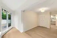 102 1322 MARTIN STREET - thumbnail 19