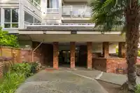 102 1322 MARTIN STREET - thumbnail 3