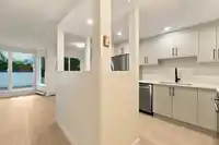 102 1322 MARTIN STREET - thumbnail 8