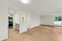 102 1322 MARTIN STREET - thumbnail 10