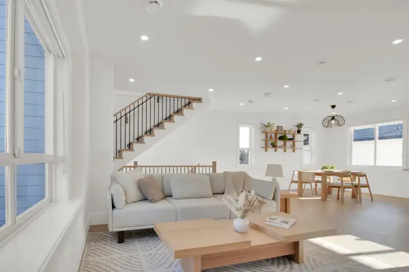 102 16058 9A AVENUE - photo 3 of 23