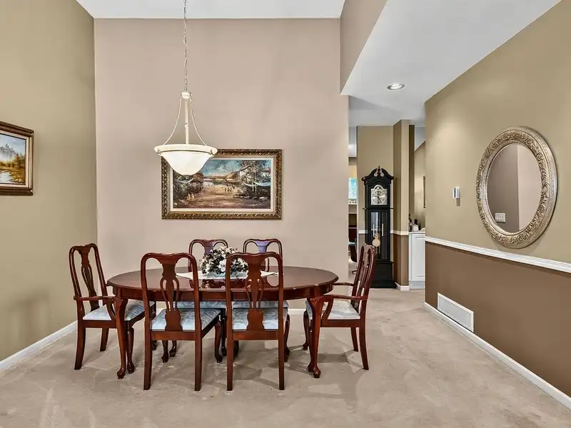 10 15168 22ND AVENUE - photo 3 of 22