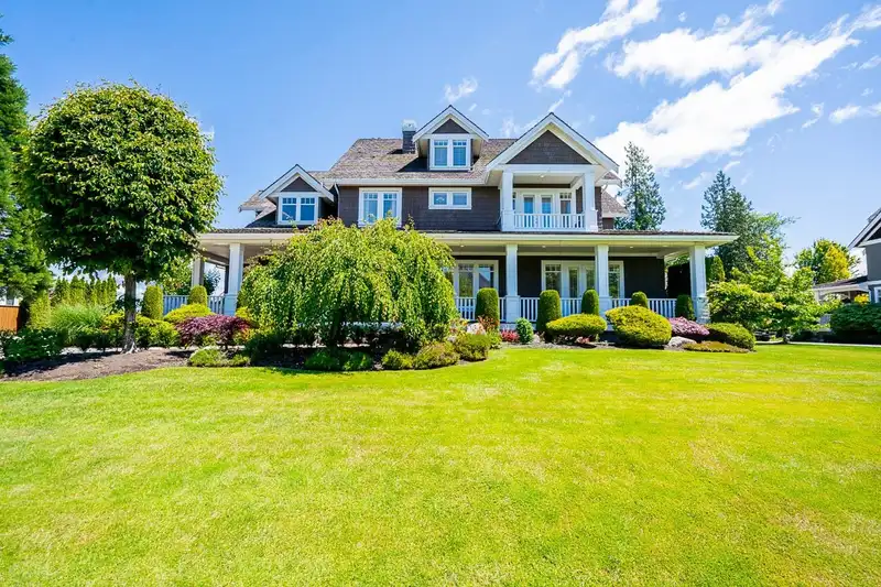 3528 164A STREET - photo 1 of 38