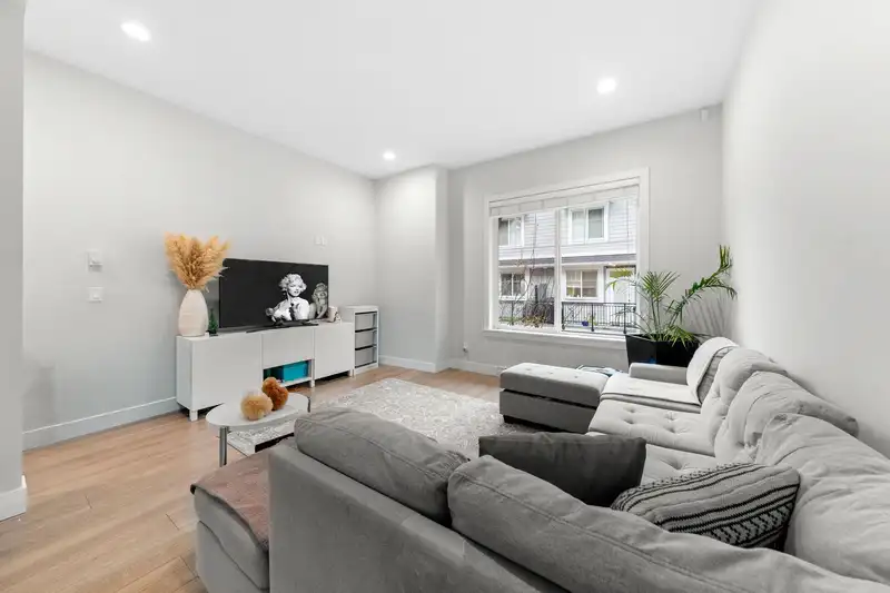51 2855 158 STREET - photo 3 of 38