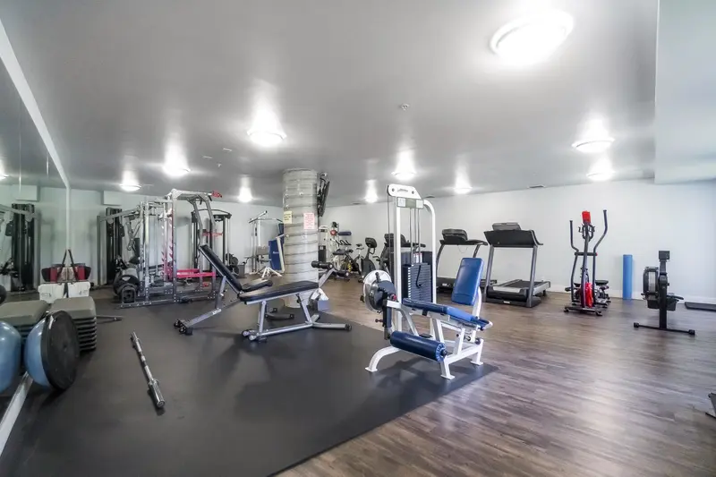 406 2242 WHATCOM ROAD - photo 4 of 25