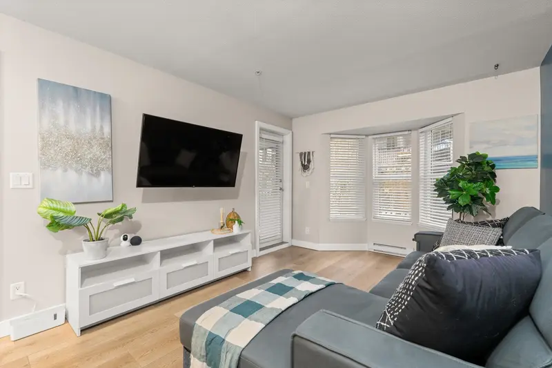 204 5454 198 STREET - photo 1 of 25