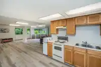 704 1442 FOSTER STREET - thumbnail 29