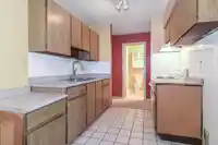 302 1442 BLACKWOOD STREET - thumbnail 9