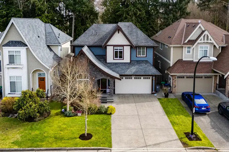 310 171A STREET - photo 3 of 40