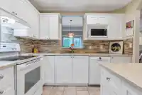30 3387 KING GEORGE BOULEVARD - thumbnail 9