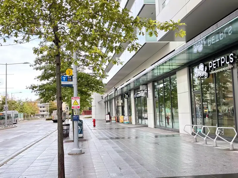 809 8260 NO. 3 ROAD - photo 2 of 17