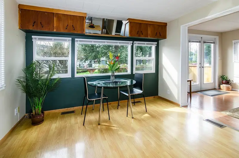 460 SUNDANCE CRESCENT - photo 3 of 24