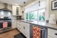 1374 161 STREET - thumbnail 11