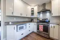 1374 161 STREET - thumbnail 12