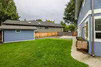 1374 161 STREET - thumbnail 24