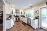 1374 161 STREET - thumbnail 9