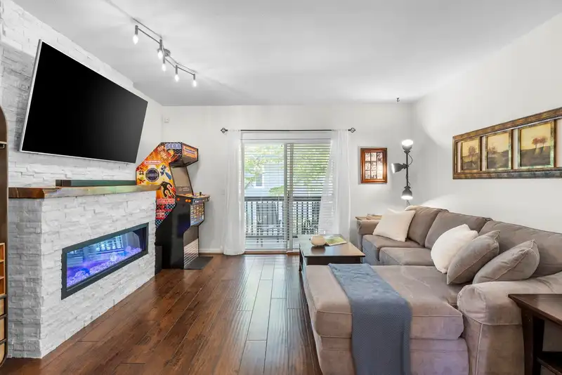 95 15236 36 AVENUE - photo 2 of 34