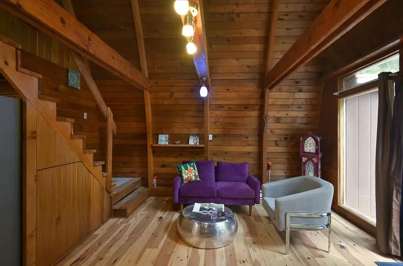 5569 SANS SOUCI ROAD - photo 3 of 25