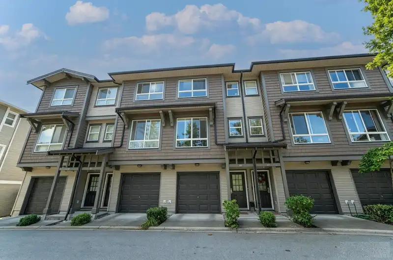 94 2729 158 STREET - photo 2 of 28