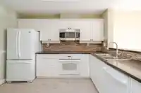 408 1765 MARTIN DRIVE - thumbnail 20