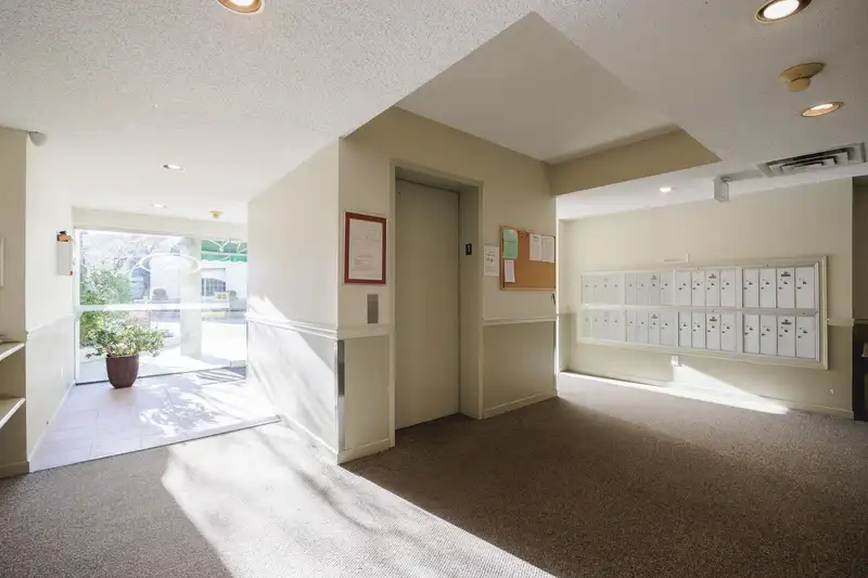 408 1765 MARTIN DRIVE - photo 3 of 40