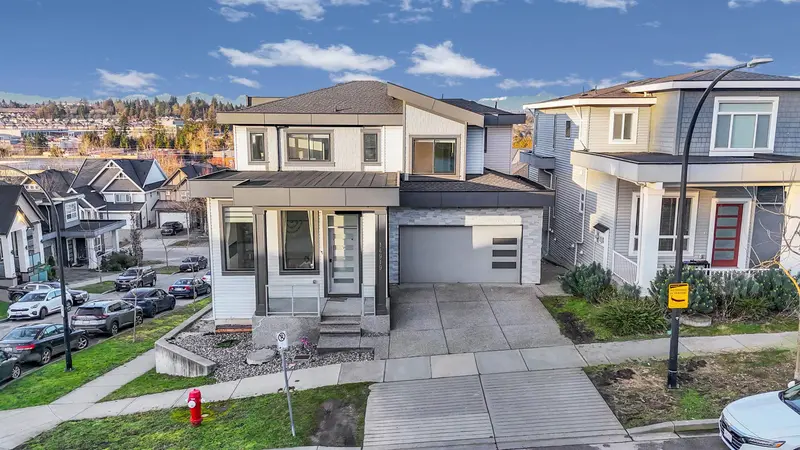 14919 62A AVENUE - photo 2 of 25