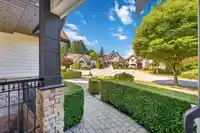 3088 162A STREET - thumbnail 4